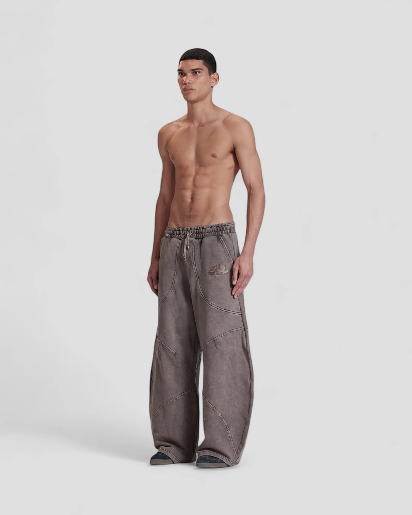 STUDIOS WASHED SWEATPANTS